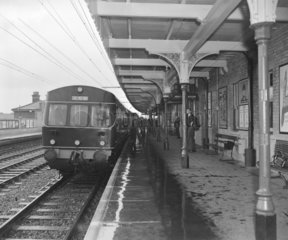 Electric locomotive at Chelmsford station  1956