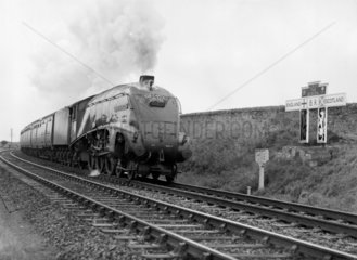 Class A4 4-6-2 steam locomotive No 60003 'A