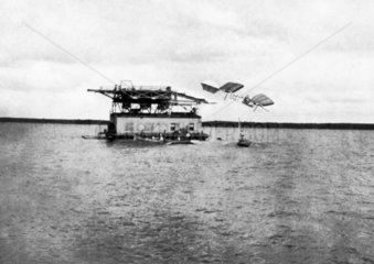 The Langley 'Aerodrome' ditching in the Potomac.
