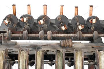 Wire insulating winding machine  1837.