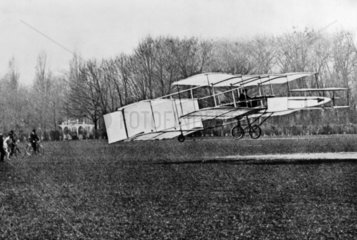 The Voisin-Delagrange powered biplane  1907.