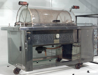 Artificial kidney machine  1955.