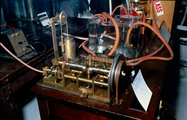 Double Dale-Schuster pump  c 1927.