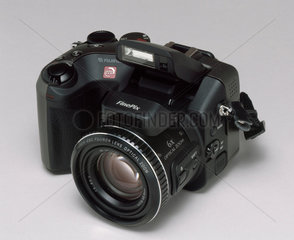 Fuji ‘FinePix S602’ digital camera  2002.