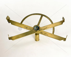 Graphometer-clinometer  c 1600.