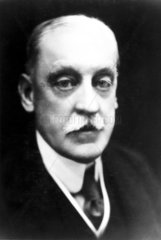 Sir Robert Abbott Hadfield  English metallurgist  early 20th century.