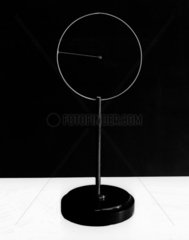 Model of an hydrogen atom according to the