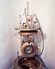Liquid hydrogen bubble chamber  1957.