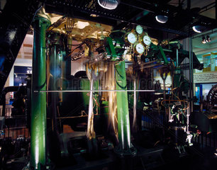 Triple expansion marine steam engine  Science Museum  London  1995.