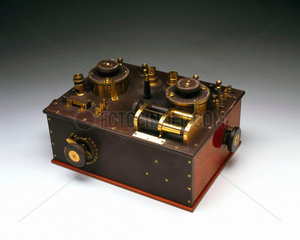Marconi-Fleming valve radio receiver  c 1908.