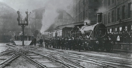 The last broad gauge through train leaving Paddington  20 May 1892.