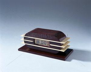 Phenolic plastic electric digital clock  1930.