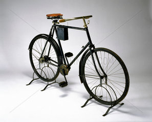 Chainless ‘Quadrant’ bicycle  1898.