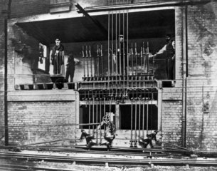 The 'Hole in the Wall' signalbox on the Lon