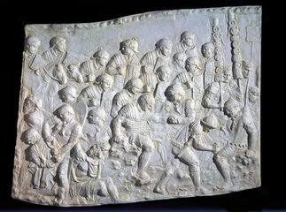 First aid being given to a Roman soldier  Trajan’s frieze  106-114 AD.