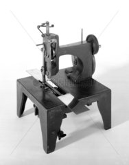 Original Singer sewing machine  1854.