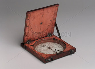 Azimuth compass sundial  1731-1776.
