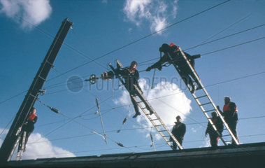 Wiring train  Pilmoor  1993.