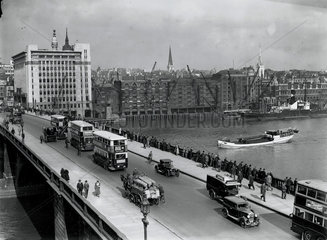 London Bridge over the River Thames  London  September 1933.