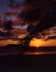 Quepos  Costa Rica  Sonnenuntergang am Strand