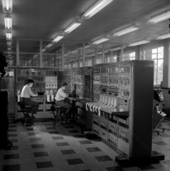 Long shot of DEUCE computer at English Electric  Whetstone  1958.