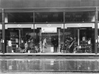 Travel shop  17 August 1924.