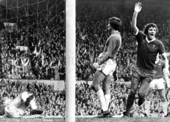 John Toshack scores for Liverpool  16 October 1976.