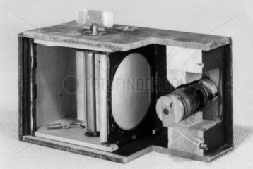 Kodak No 1 roll film camera  sectioned  1888.