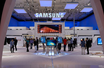 Berlin  Deutschland  IFA 2009  Samsung zeigt neue Flachbildschirme und Fernseher