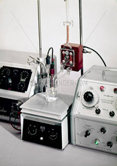 Automatic titration apparatus  1962.