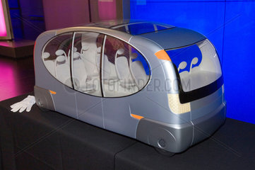 Driverless bus in the Science Museum's Antenna science news gallery  2007.