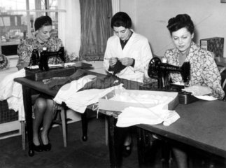 Women sewing shirts  31 October 1939. 'A su