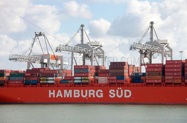 Rotterdam  Niederlande  Containerschiff im Rotterdamer Hafen