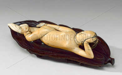 Ivory diagnostic figure  China  18th to early 19th century.