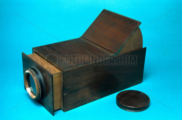 Early box-type camera obscura  early 19th century.