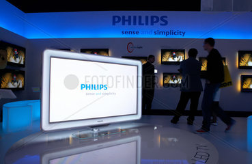 Berlin  Deutschland  der Messestand der Firma Philips auf der IFA 2009