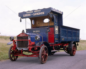 Albion A10 lorry  1915.