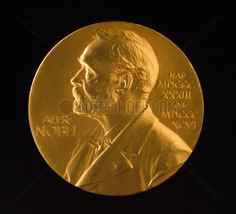 Nobel Prize for Physics  1937.