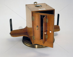 Johnson and Harrison's 'Pantascopic' camera  1862.