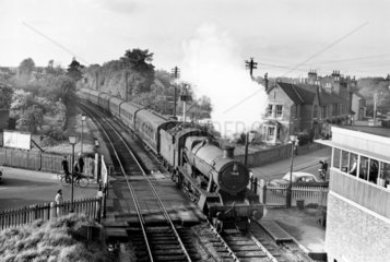 'Rose Wood Hall'  4-6-0 locomotive No 7918