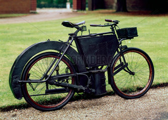Hildebrand 1.5 hp steam motorcycle  1889.