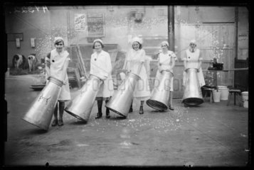 'Dairymaids'  1932.