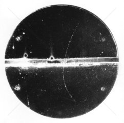 First picture of a positron track  taken by Carl Anderson  1932.