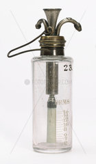 Buxton’s improved chloroform bottle  1899-1915.
