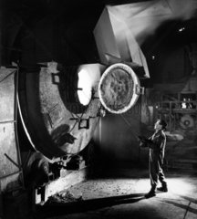 A lead furnace man opens furnace door  Platts Metal  Enfield  1960.