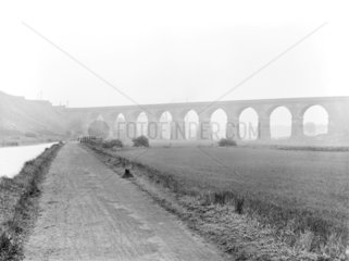 Sankey Viaduct at Earlestown  Merseyside  30 May 1930.