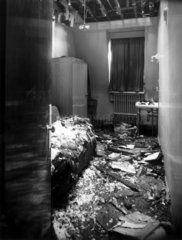 Air raid damage  Great Western Royal Hotel  London  1944.