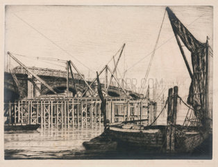 Blackfriars Bridge under construction  London  1909.