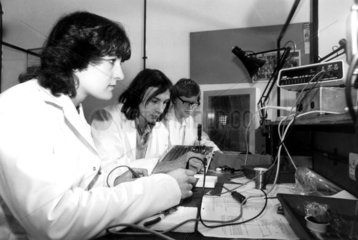 Students working with microchips  March 1981.