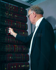 Pegasus computer (1956)  Science Museum  2000.